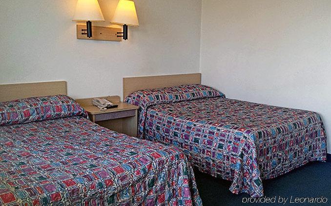 Motel 6 Des Moines South - Airport ภายนอก รูปภาพ