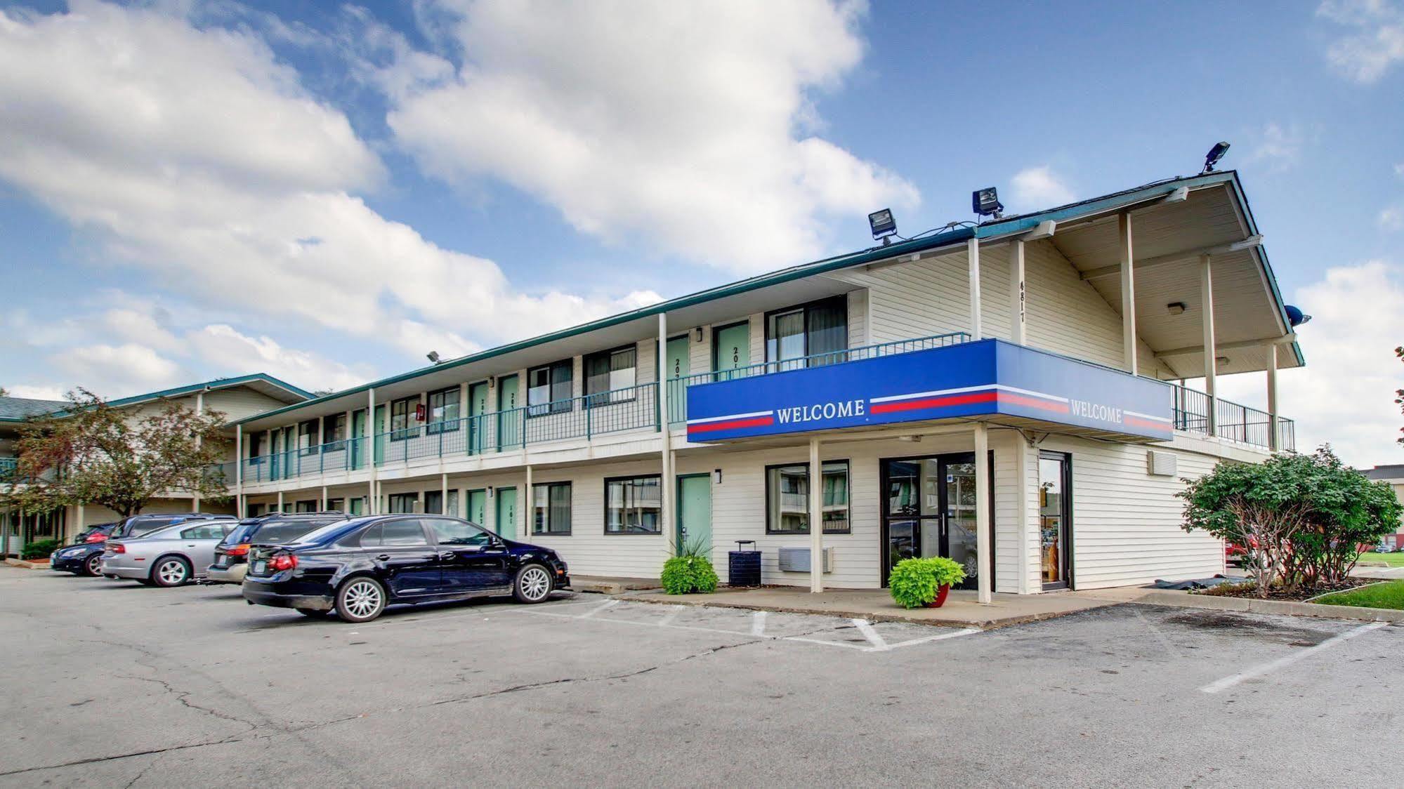 Motel 6 Des Moines South - Airport ภายนอก รูปภาพ